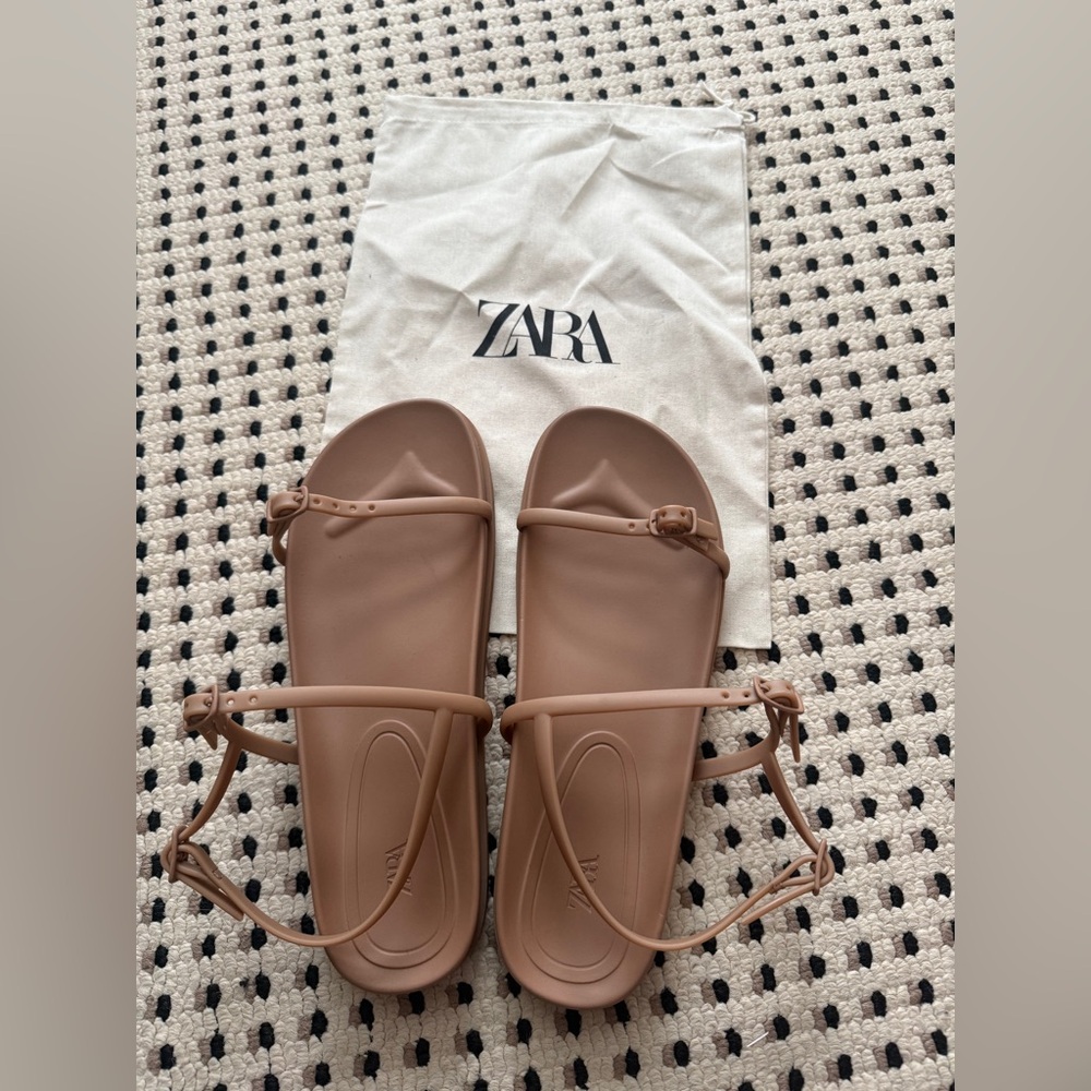 ZARA Flappy Strap Sandals